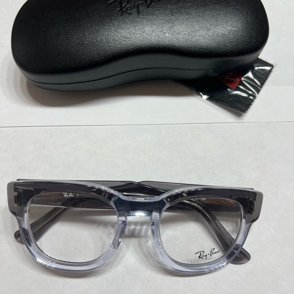 Ray-Ban Other - Ray-Ban Clear Glasses with Case